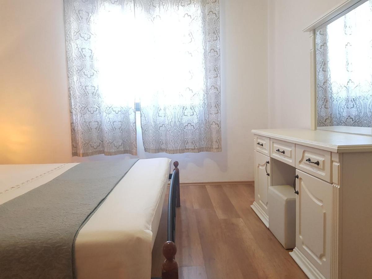 Apartments Helena โปแมร์ ภายนอก รูปภาพ